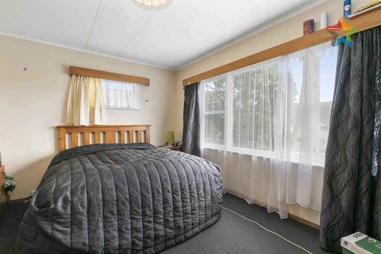 Photo of property in 10 Isabel Grove, Wainuiomata, Lower Hutt, 5014