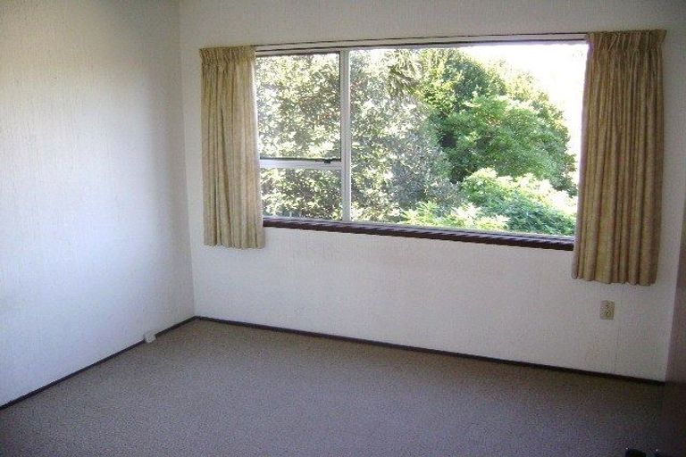 Photo of property in 2/3 Northwick Place, Hillcrest, Auckland, 0627