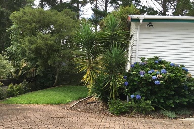 Photo of property in 59 Woodside Road, Massey, Auckland, 0614