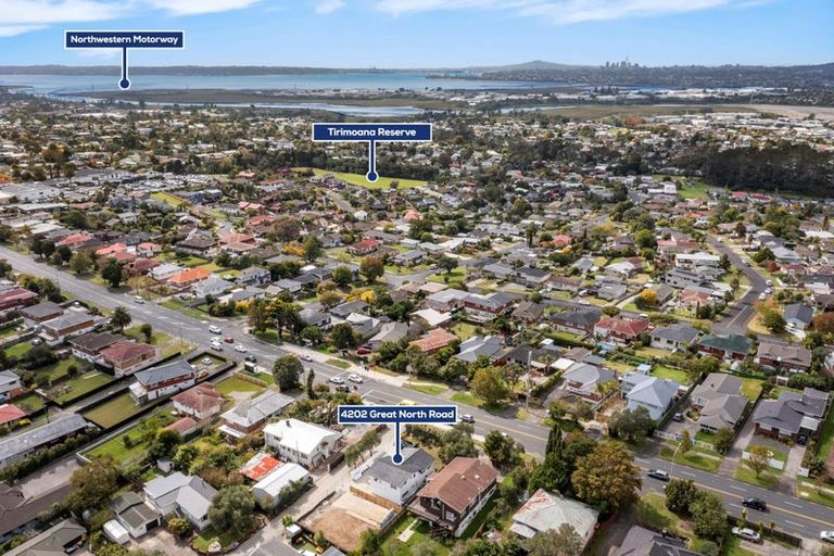 Photo of property in 4202a/2 Great North Road, Glendene, Auckland, 0602