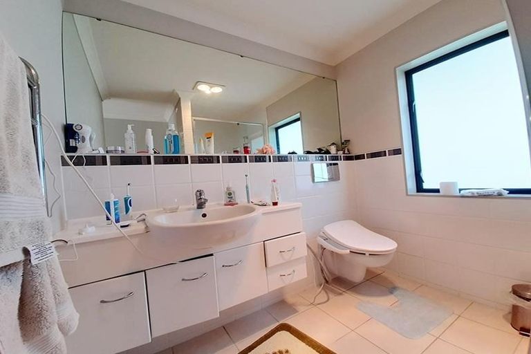 Photo of property in 38 Lauren Grove, Papakura, 2582