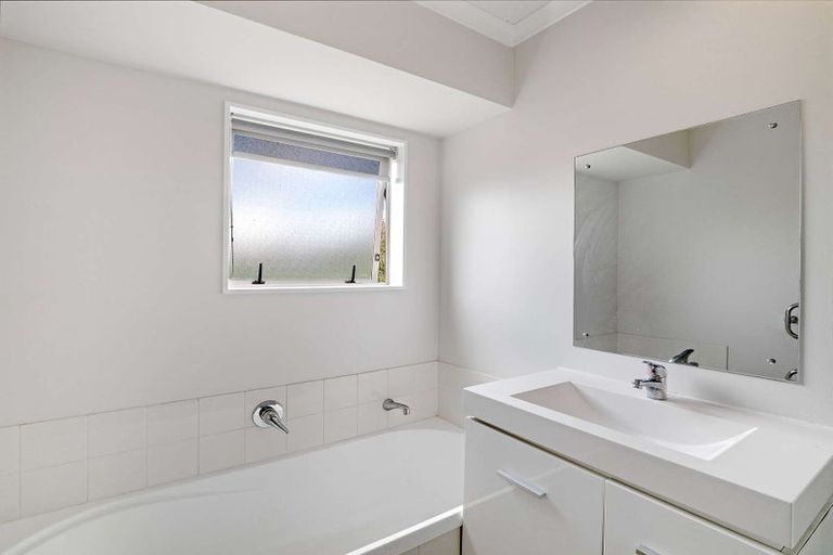 Photo of property in 63b Stratford Road, Manurewa, Auckland, 2105