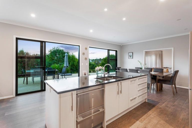 Photo of property in 42 Leebank Crescent, Riverhead, 0820