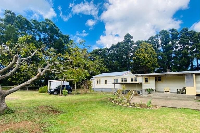 Photo of property in 134 Rimmer Road, Helensville, 0875