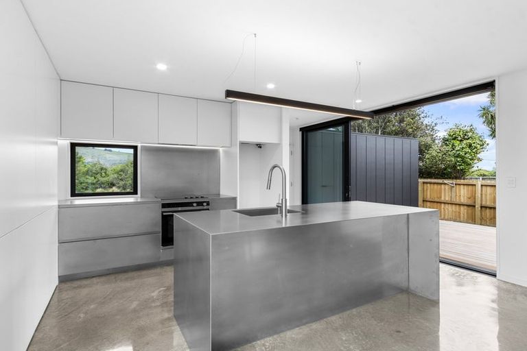 Photo of property in 1/899 Ferry Road, Woolston, Christchurch, 8023