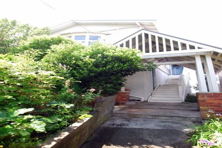 Photo of property in 4 Lower Watt Street, Wadestown, Wellington, 6012