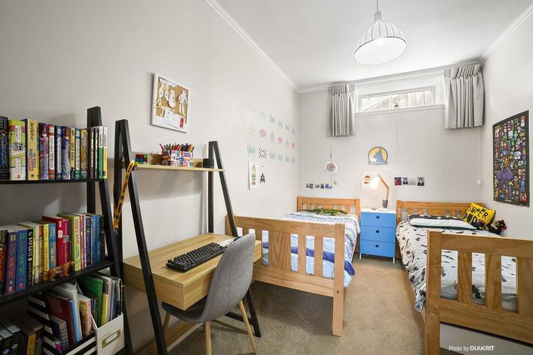 Photo of property in 85 The Parade, Island Bay, Wellington, 6023