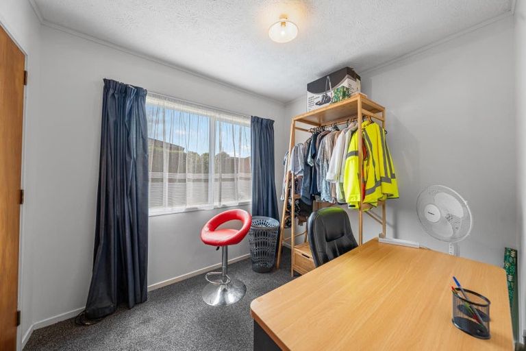 Photo of property in 407 West Coast Road, Glen Eden, Auckland, 0602