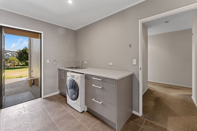 Photo of property in 165 Totara View Road, Wakefield, 7095