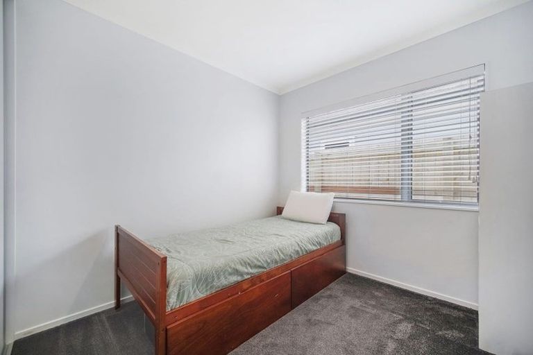 Photo of property in 99 Kuaka Drive, Takanini, 2112