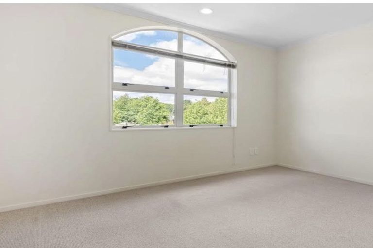 Photo of property in 4 Lime Crescent, Papakura, 2110