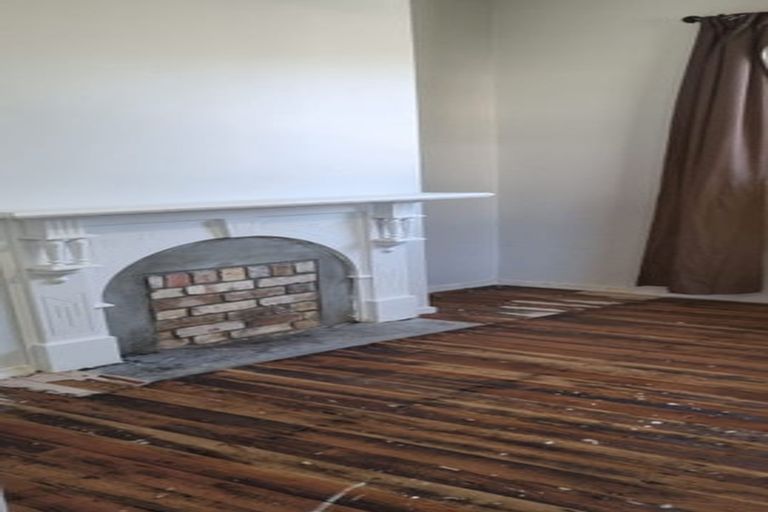 Photo of property in 4 Stewart Street, Helensville, 0800