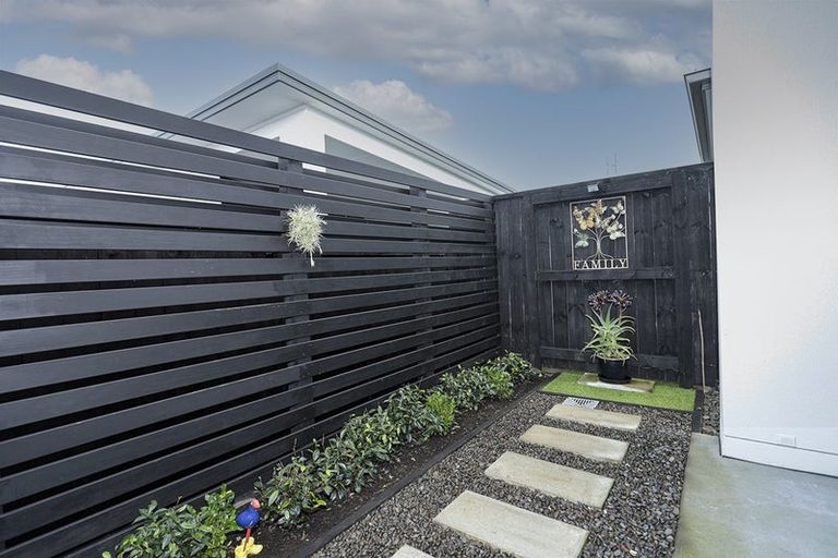 Photo of property in 39a Saint Pauls Drive, Brookfield, Tauranga, 3110