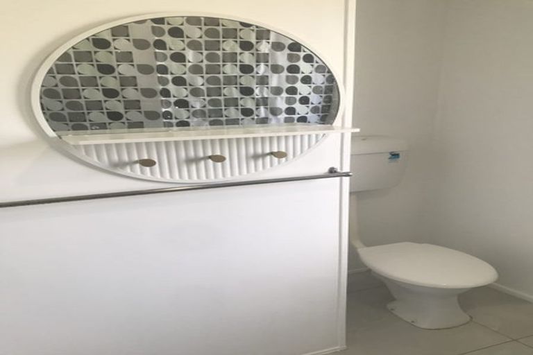 Photo of property in 185 Ti Rakau Drive, Pakuranga Heights, Auckland, 2010