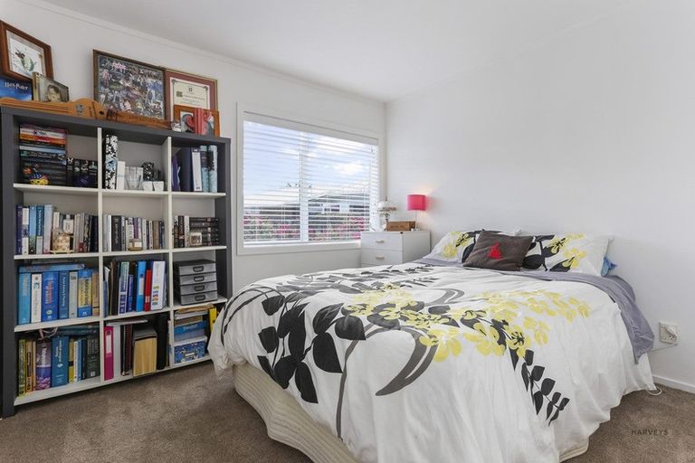 Photo of property in 301b Glengarry Road, Glen Eden, Auckland, 0602
