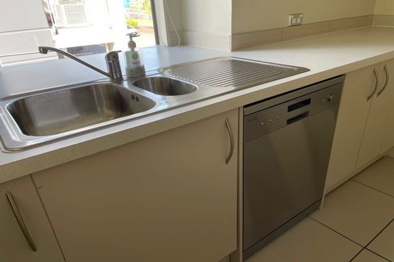 Photo of property in Albany Central, 16a/210 Dairy Flat Highway, Albany, Auckland, 0632