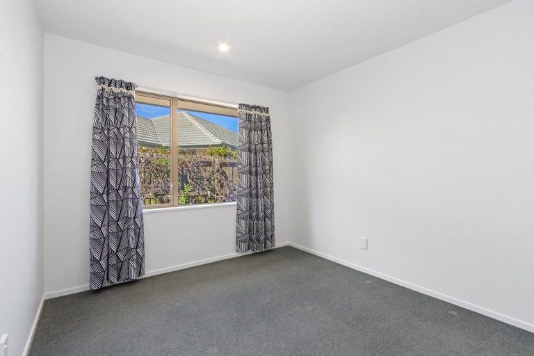 Photo of property in 46 Glasnevin Drive, Casebrook, Christchurch, 8051