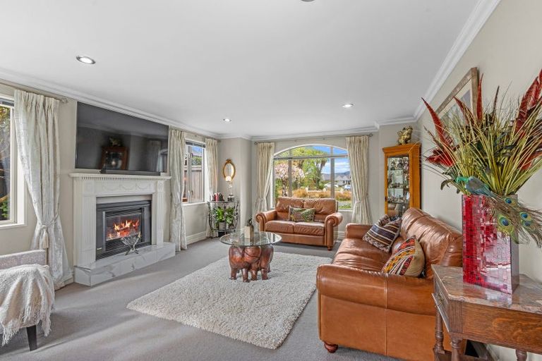 Photo of property in 24 Date Crescent, Aidanfield, Christchurch, 8025