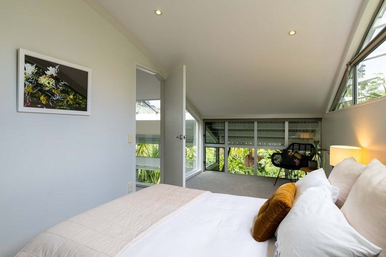 Photo of property in 50a Colonial Road, Birkenhead, Auckland, 0626