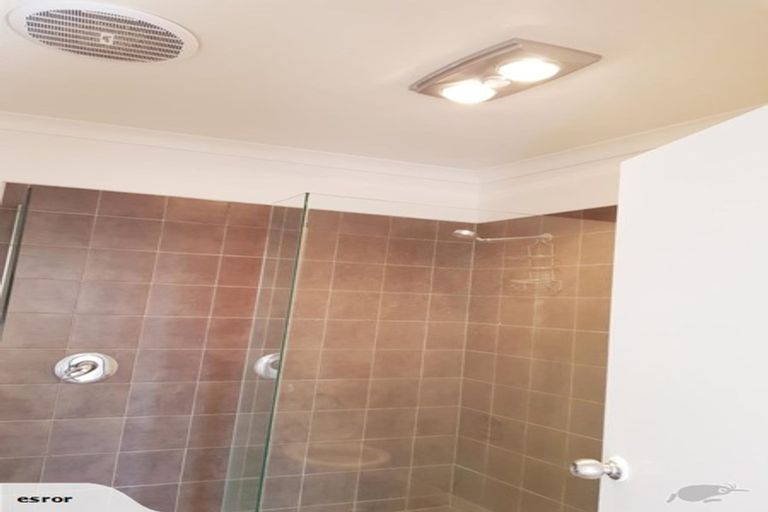 Photo of property in 52 Chamberlain Road, Karori, Wellington, 6012