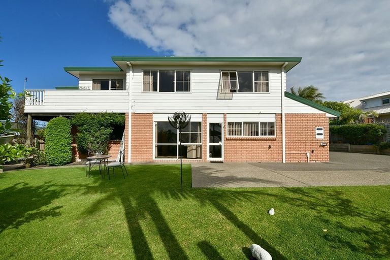 Photo of property in 19 Vista Motu, Red Beach, 0932