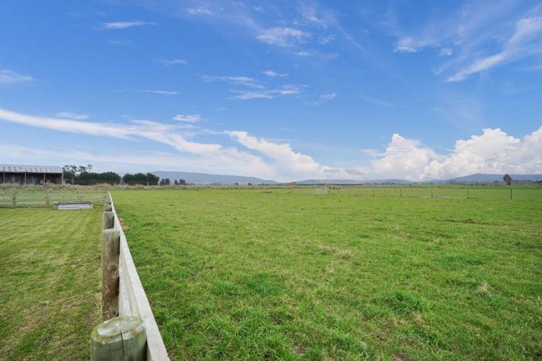 Photo of property in 565 Otautau Wreys Bush Road, Waikoura, Otautau, 9689