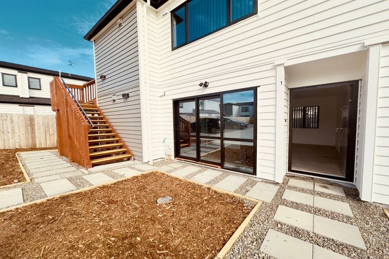 Photo of property in 12 Thompson Street, Mangere East, Auckland, 2024