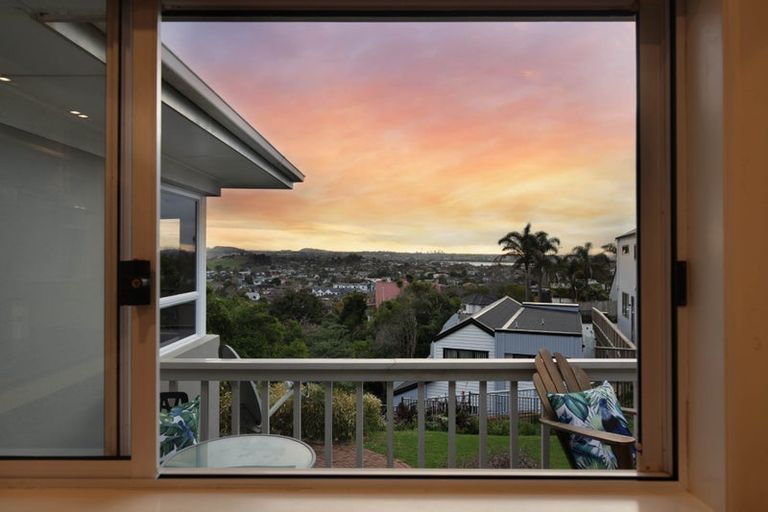 Photo of property in 10 Etherege Place, Howick, Auckland, 2014