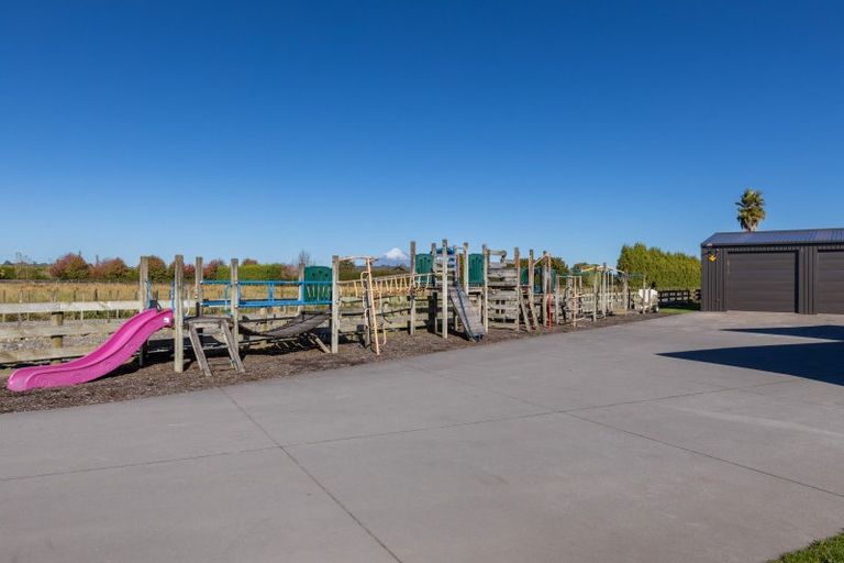 Photo of property in 270 Turangi Road, Tikorangi, Waitara, 4383