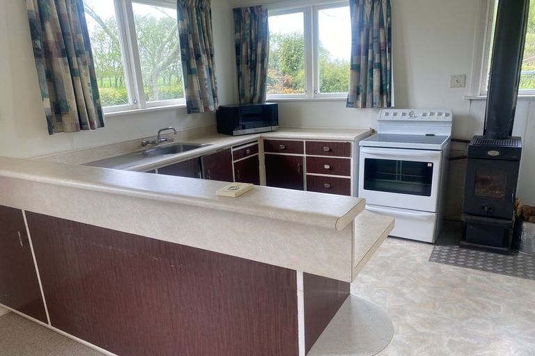 Photo of property in 582 Milson Line, Newbury, Palmerston North, 4478