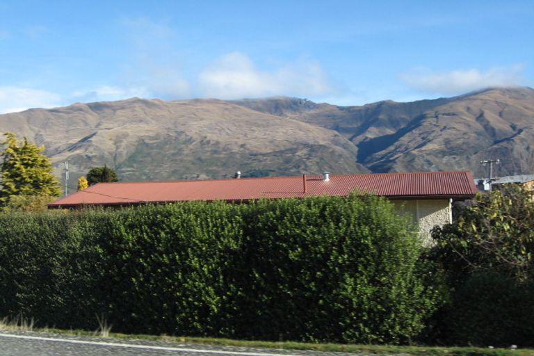 Photo of property in 6 Totara Terrace, Wanaka, 9305