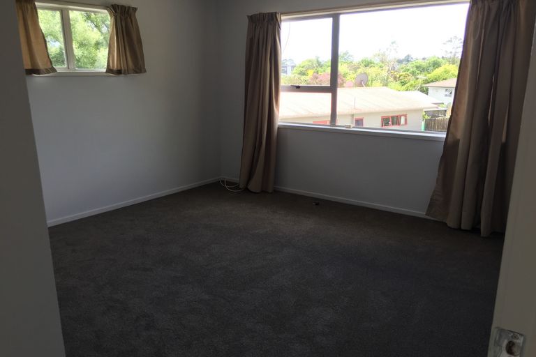 Photo of property in 39 Brunner Road, Glen Eden, Auckland, 0602