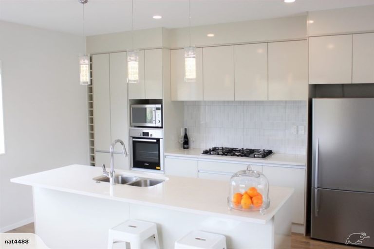 Photo of property in 35 Kaipuke Crescent, Gulf Harbour, Whangaparaoa, 0930