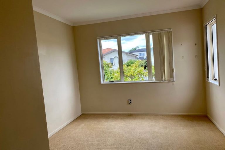 Photo of property in 9 Maypark Crescent, Flat Bush, Auckland, 2016