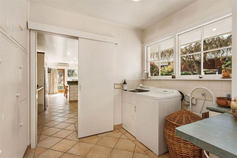 Photo of property in 55 Englefield Road, Northwood, Christchurch, 8051