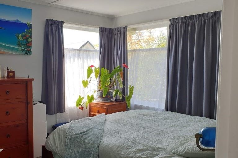 Photo of property in 71a Commercial Road, Helensville, 0800