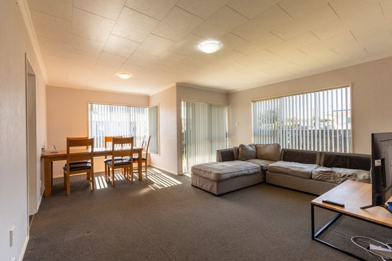 Photo of property in 57 Mclean Street, Woodville, 4920