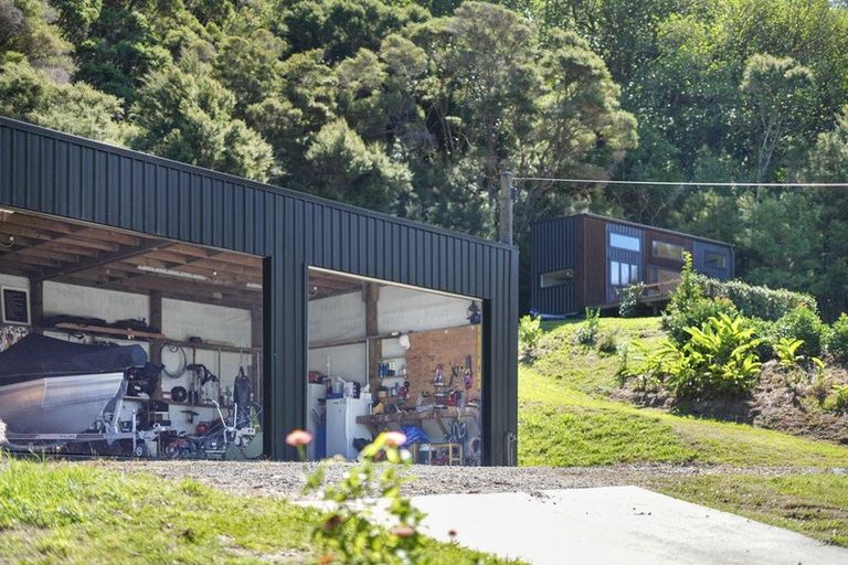 Photo of property in 91 Weranui Road, Waiwera, Orewa, 0994