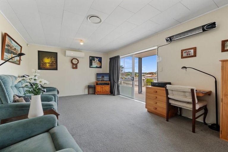 Photo of property in 34a Longstead Avenue, Papamoa Beach, Papamoa, 3118