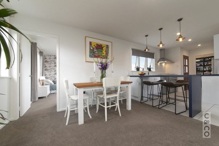 Photo of property in 28 Queen Street, Riverhead, 0820