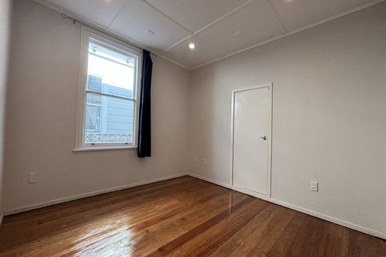 Photo of property in 377 Adelaide Road, Newtown, Wellington, 6021