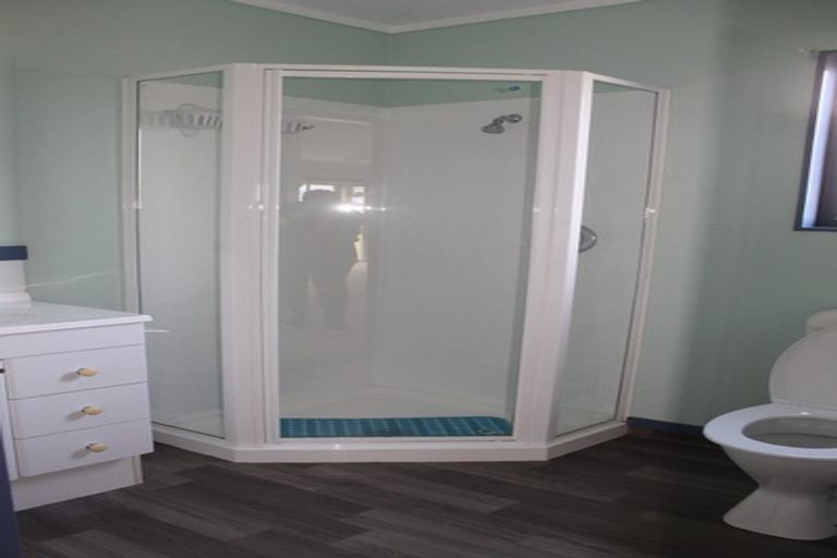 Photo of property in 22 Shelswell Street, Westport, 7825