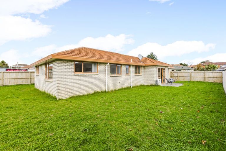 Photo of property in 17 Marblewood Grove, Pukekohe, 2120