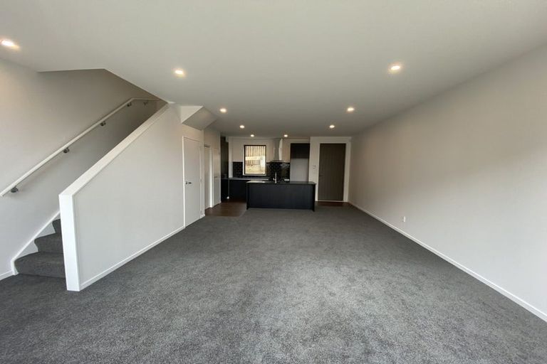 Photo of property in 62u4 Spenmoor Street, Newlands, Wellington, 6037