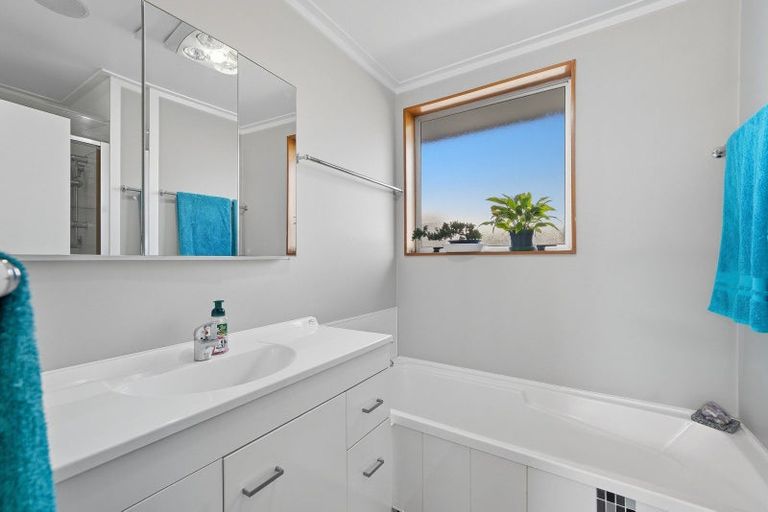 Photo of property in 15 Bowie Drive, Woodend, 7610