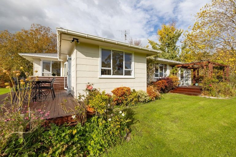Photo of property in 139 Woodlands Road, Taumata Island, Carterton, 5792