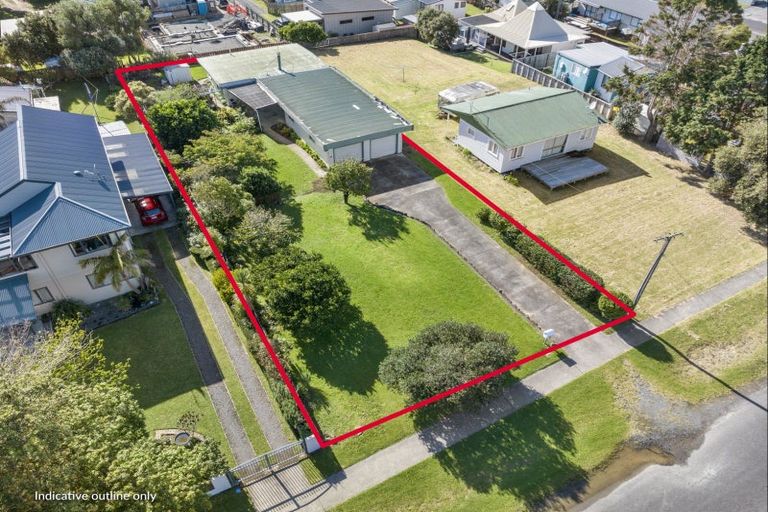 Photo of property in 112 Philomel Road, Whangamata, 3620