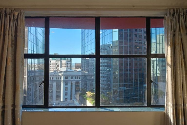 Photo of property in Terrace Garden Apartments, 3e/120 The Terrace, Wellington Central, Wellington, 6011