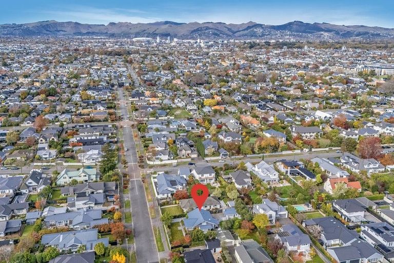 Photo of property in 73 Bretts Road, St Albans, Christchurch, 8052