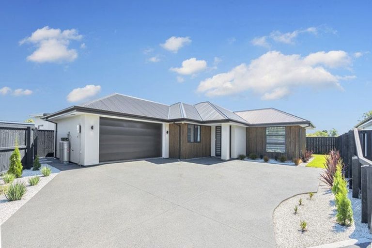 Photo of property in 12 Twin Meadows Drive, Casebrook, Christchurch, 8051